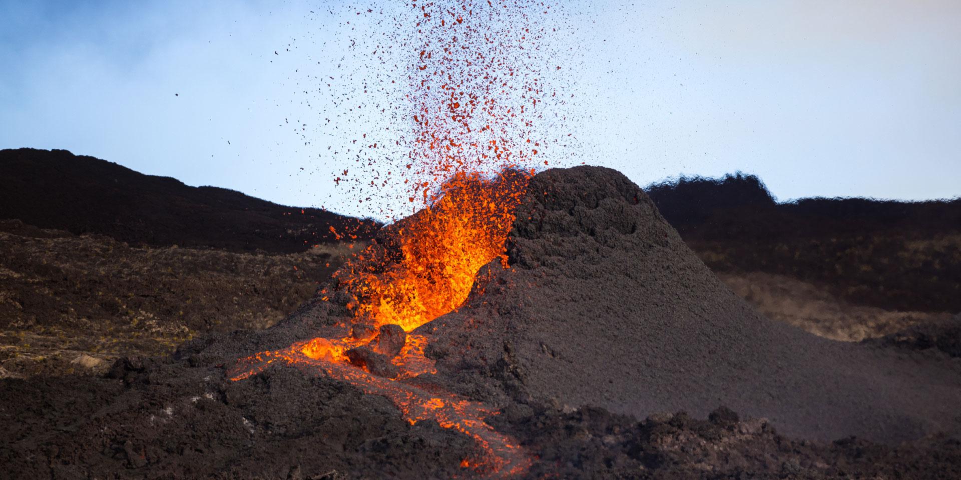 First eruption of Piton de La Fournaise in 2023 | Île de la Réunion Tourisme