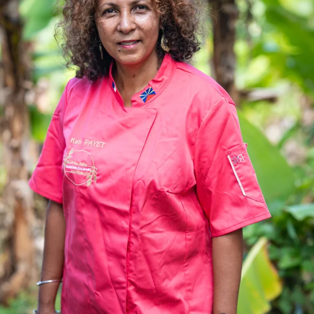 Katiuscia Payet P1050254 Zartisans Du Gout@irt Zest.re Dt Dec 2034